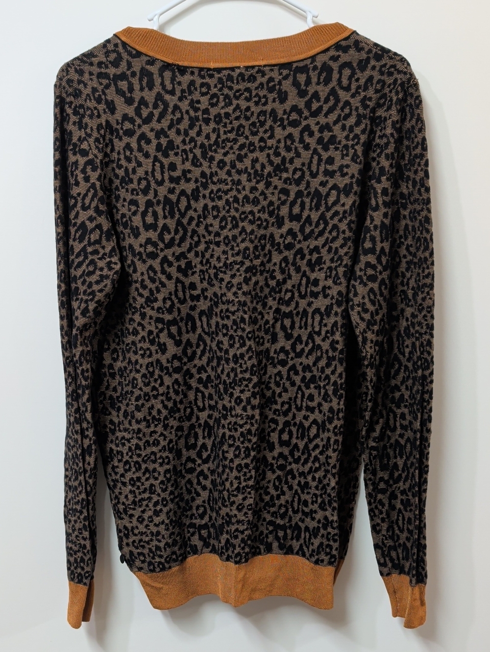 Scotch & Soda Cheetah Print V-Neck Knit Sweater - Picture 7 of 7